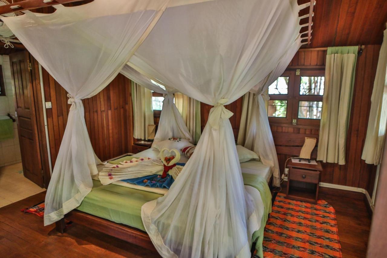 Olympe De Bemaraha Hotel Bekopaka ภายนอก รูปภาพ