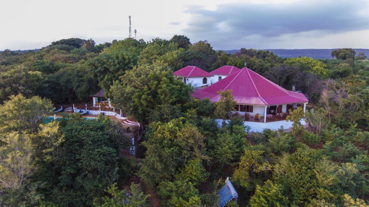 Olympe De Bemaraha Hotel Bekopaka ภายนอก รูปภาพ