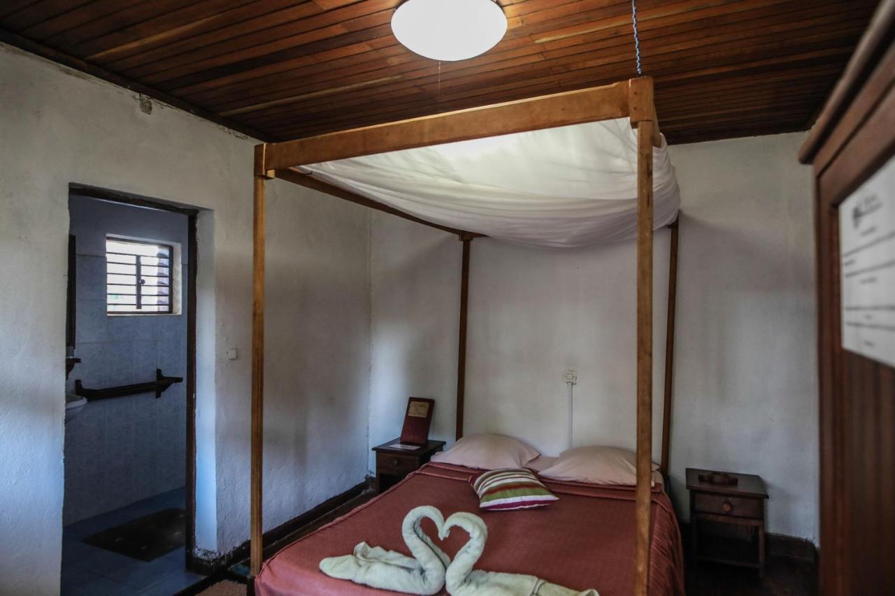 Olympe De Bemaraha Hotel Bekopaka ภายนอก รูปภาพ