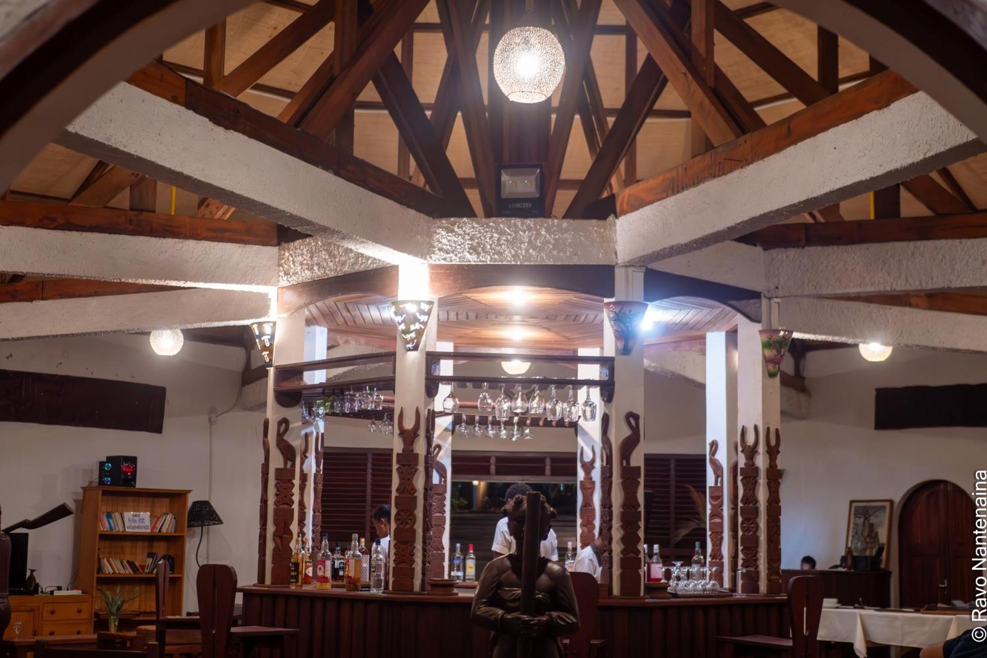 Olympe De Bemaraha Hotel Bekopaka ภายนอก รูปภาพ