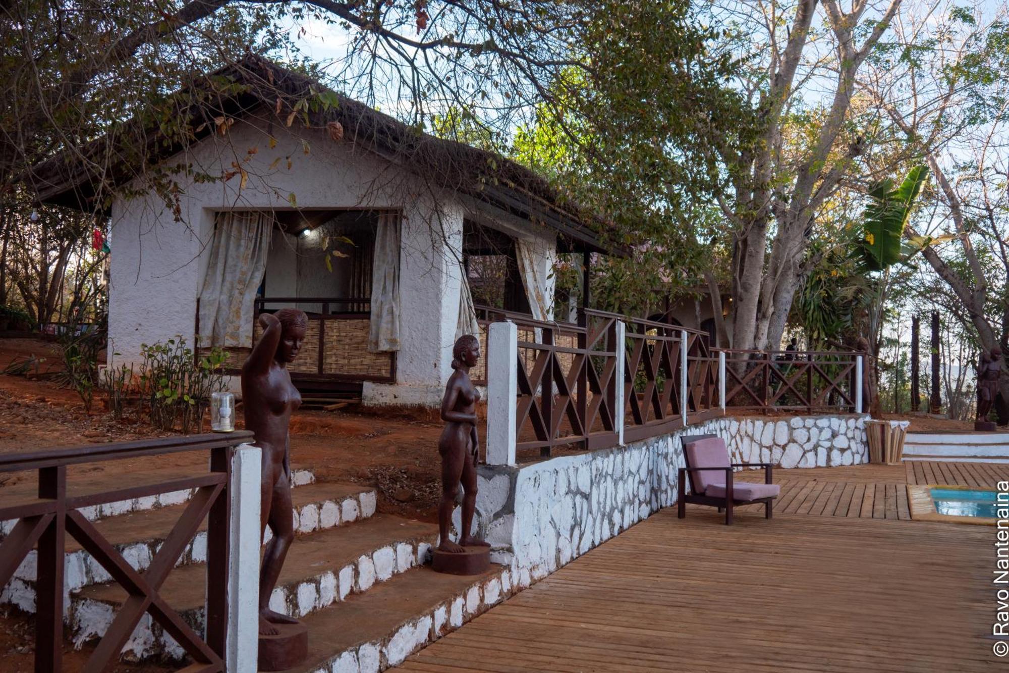 Olympe De Bemaraha Hotel Bekopaka ภายนอก รูปภาพ